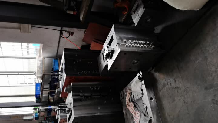 plastic injection mold and processing.mp4