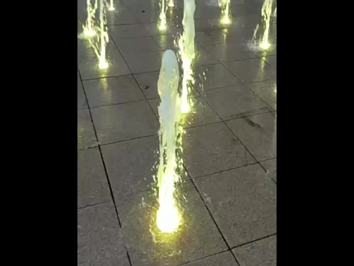 Hermosa fuente programada de centro comercial