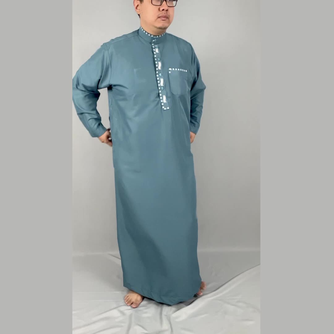 Qatar EMB met verschillende ontwerp 2 PC Set Robe Musulman Muslim Abaya Thobe / Thawb Aangepaste maat Dagelijkse Casual Formele mannen Volwassenen1