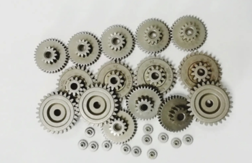 Was sind die Vorteile von Pulvermetallurgie -Zahnrädern im Vergleich zu herkömmlichen Zahnrädern?