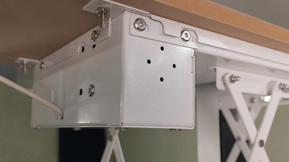 Ceiling-mounted Electric Projector Mount