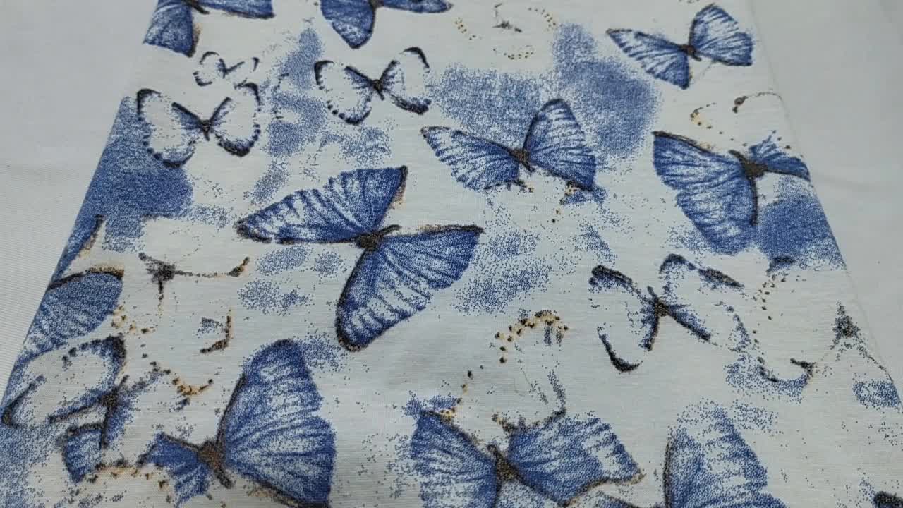 Bon design Modèle de papillon T / C 65/35 Tissu de maillot à un seul maillot imprimé en tricot pour T-shirt / Blouses / Robe1