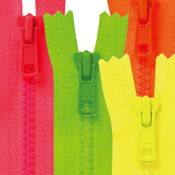 YKK VISLON ZIPPER PLASTIC TRACTOR