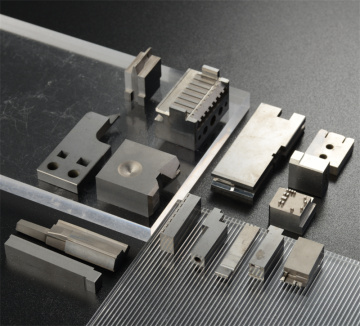 Unveiling the Precision of PG Optical Curve Grinding for Mold Components