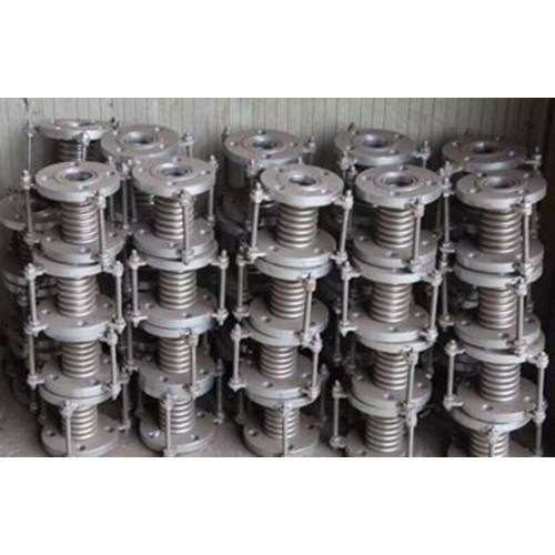 Why does the bellow expansion joint experience pull-off phenomenon?