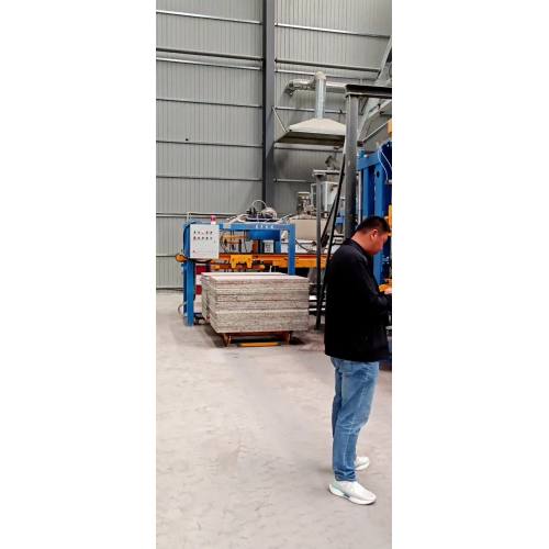 Dentro de nuestras instalaciones, cada línea de producción opera con alta eficiencia y monitoreo en tiempo real.