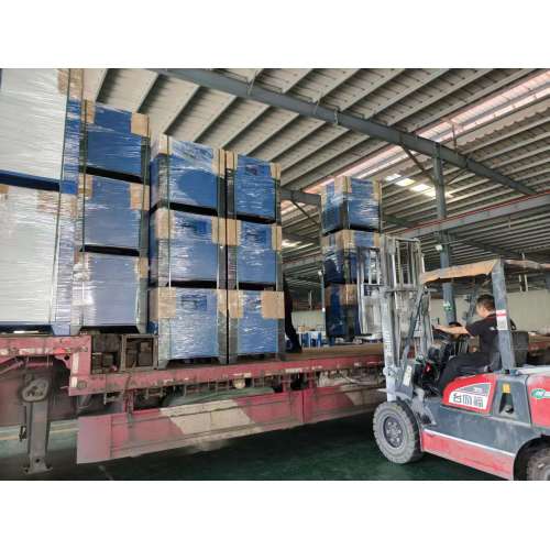 تم شحن دفعتين من 60 ضاغط هواء لولبي بنجاح