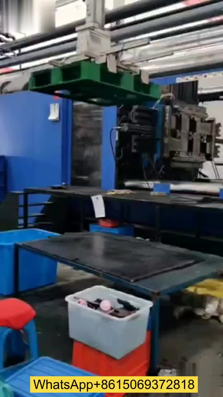 Injection molded plastic green cases 23