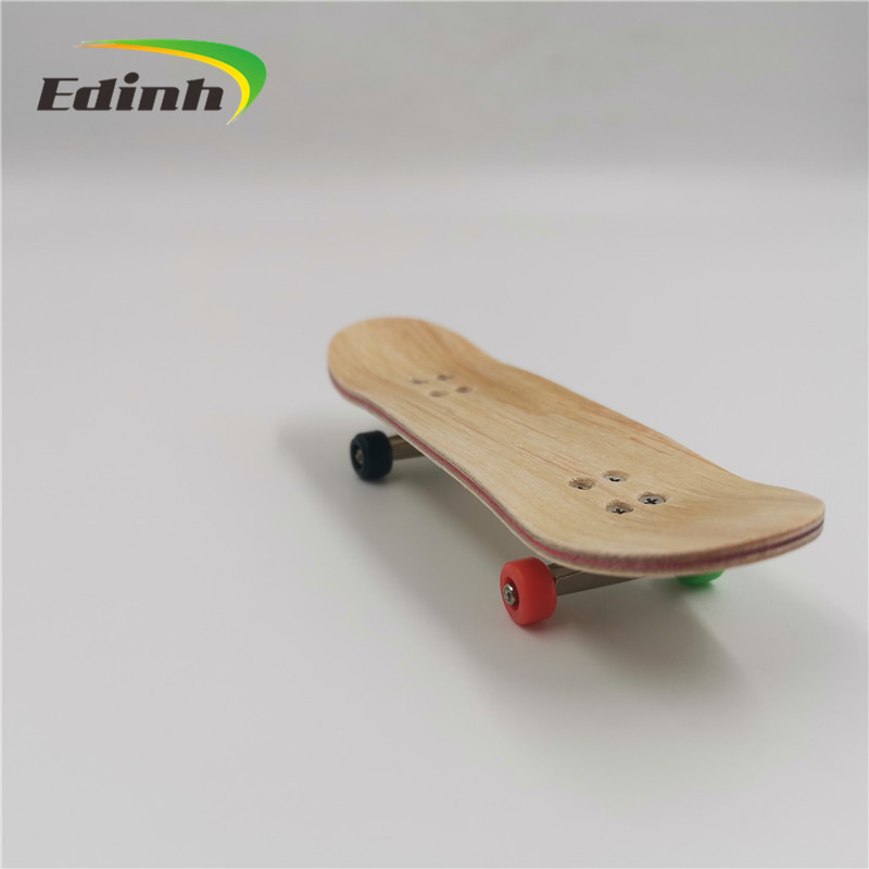 Mini Finger Skateboard Wooden Finger Board Bearings