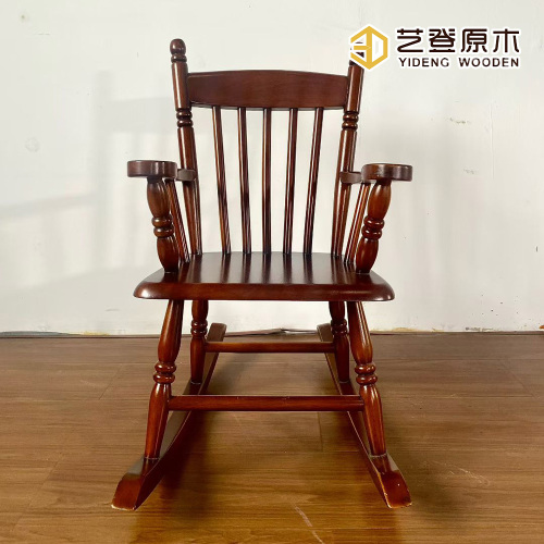 تعمل شركة Ningbo Yideng Wood Industry على توسيع قدرة التصنيع المخصصة للمنتجات المنزلية المصنوعة من الخشب الصلب المتميز