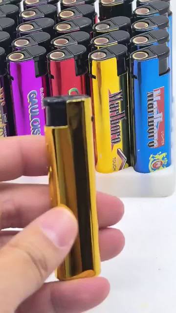 Jet Metal Cover Refillable Butane Gas Plastic Lighter