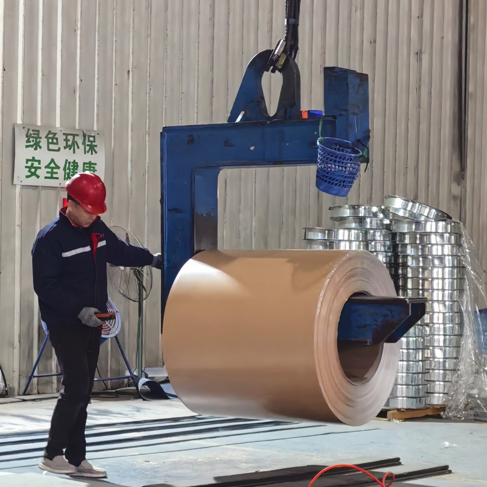 Aluminium laminé recouvert d'un film de grain de bois