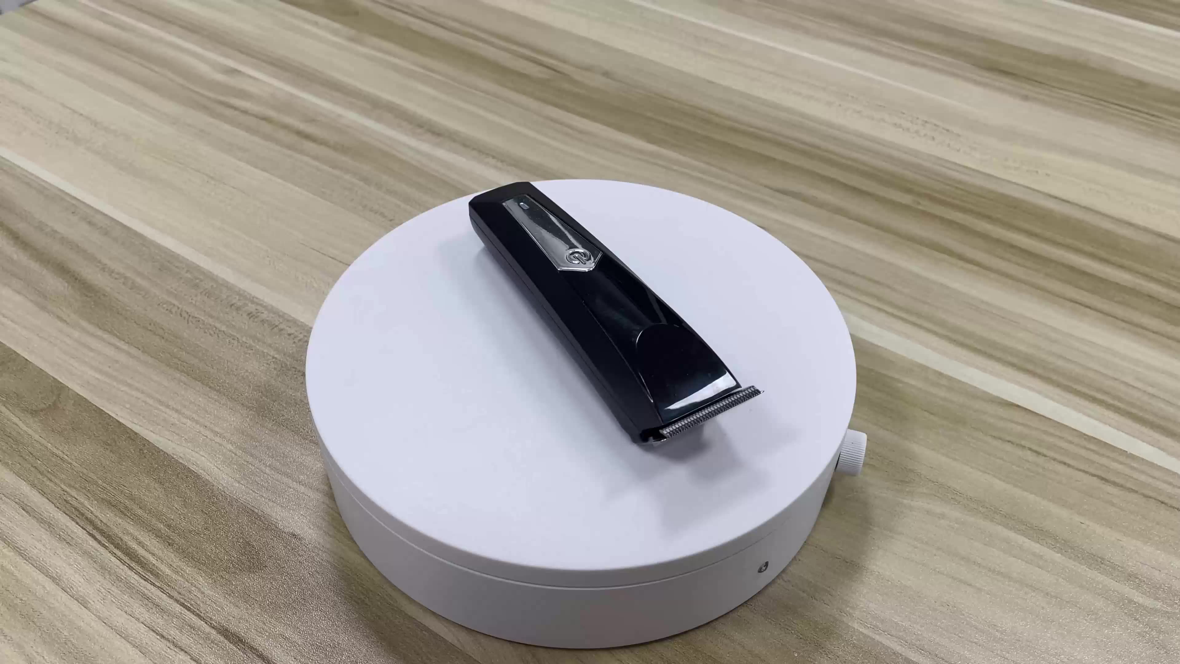 Profesyonel Toptan Su Geçirmez USB Şarj Edilebilir Elektrikli Clippers Erkekler Vücut Saç Düzenleyicisi MEN1