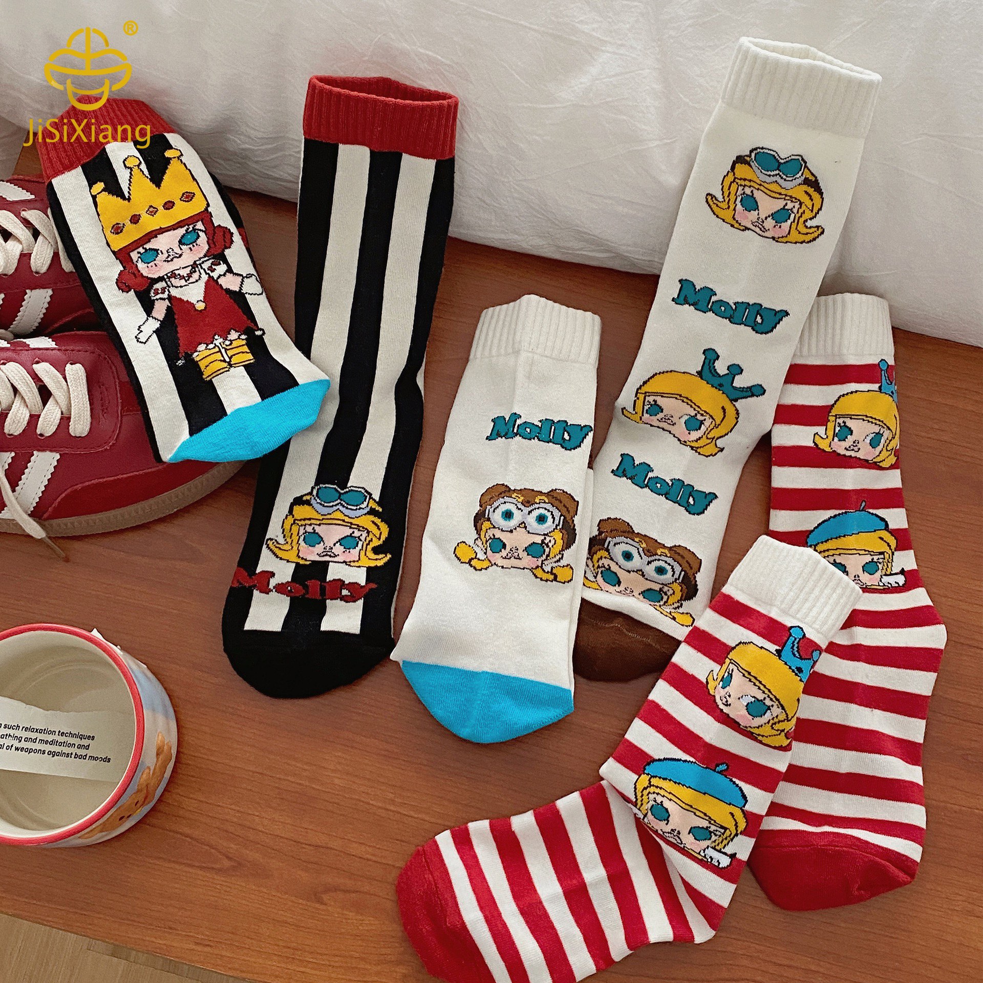 애니메이션 튜브 양말