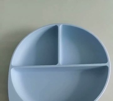 Anti-slip silicone baby feeding plate