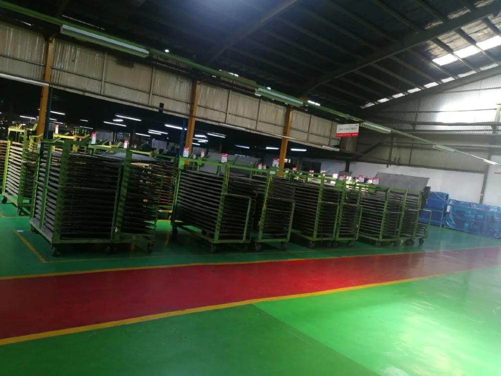 Factory Showcase3