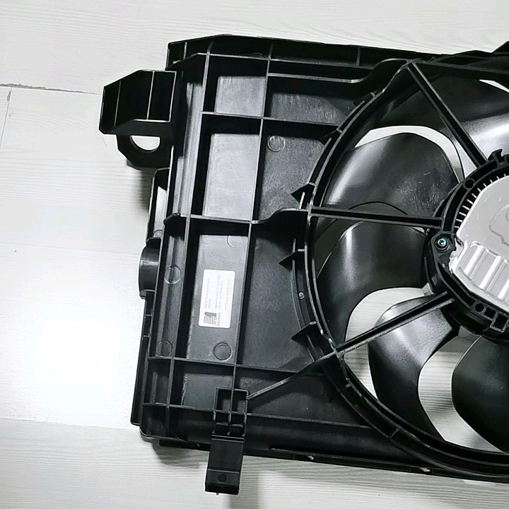 Ventilateur de refroidissement de Bainel et linceul pour le modèle Tesla 3 / Y 2021 1077084-00-D 1077084-00-E1