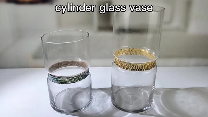 Verre de cylindre avec décoration de diamant