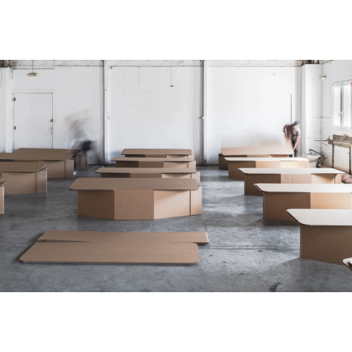 段ボールベッドが災害救援モデルに革命をもたらす: コスト 70% 削減、人道的突破口