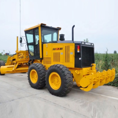 210hp Motor Grader Shantui SG21-3 Membantu Proyek Jalan Pemerintah Ghana