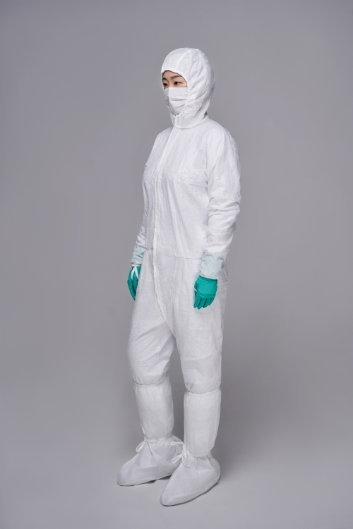 Disposable Clenaroom Garment With Hood Socks 2