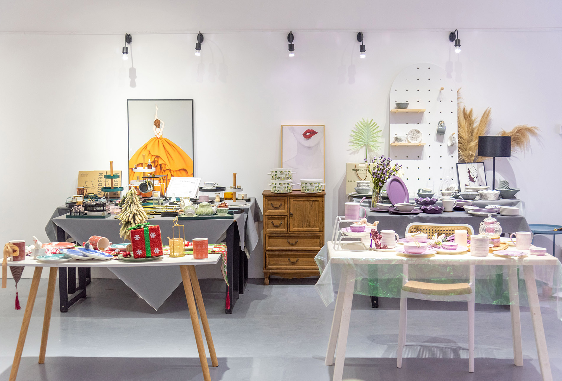 Modern Style Co.Ltd