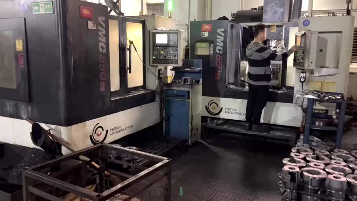 CNC Machinigワークショップコナー