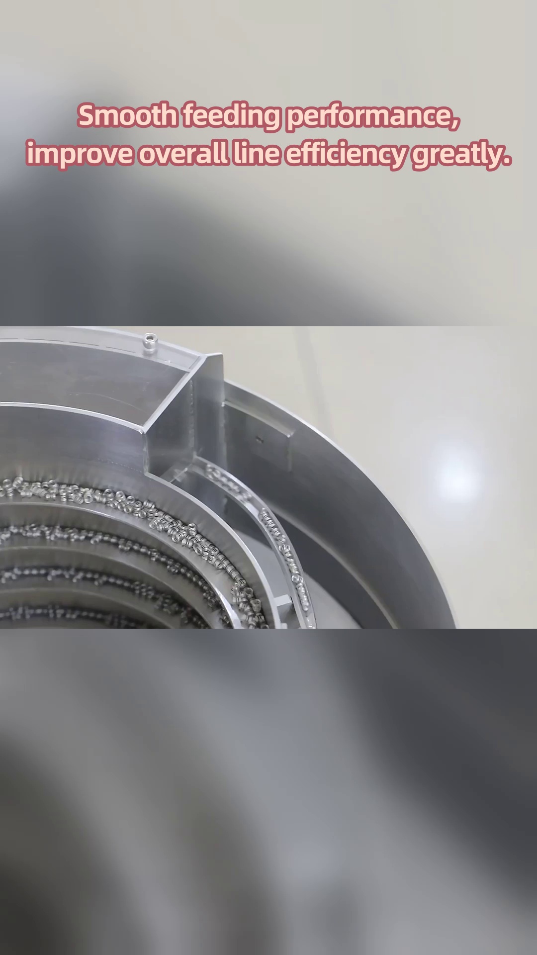 Mașini de alimentare de calitate industrială care ajută fabricile să realizeze manipularea materialului fără echipaj