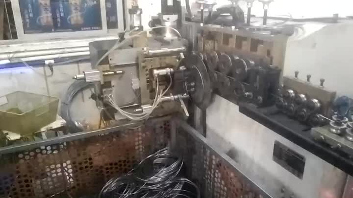 Automatic spot welding