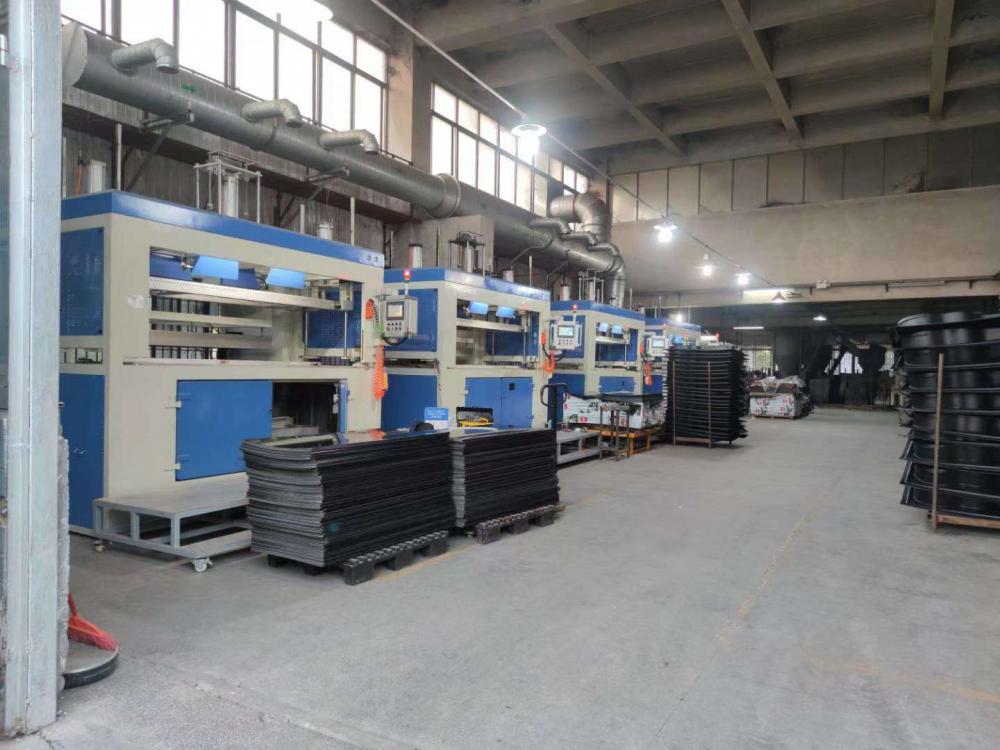 vacuum forming machine (2)