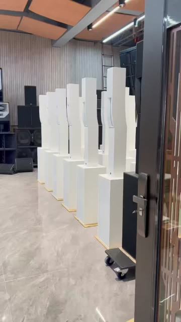 L'Acoustic Syva Low Speaker