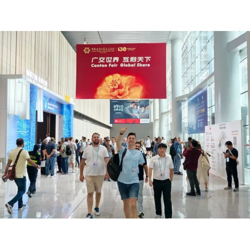 Пионер энергоэффективности «Core» Power - Трансформатор Jiangsu Keli De привлекает внимание на ярмарке в Гуанчжоу