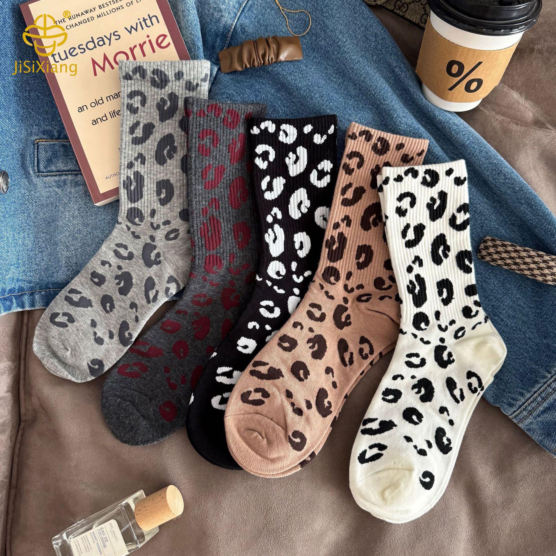 한국 레트로 표범 프린트 개인화 된 ins 파일 양말 높은 튜브 양말
