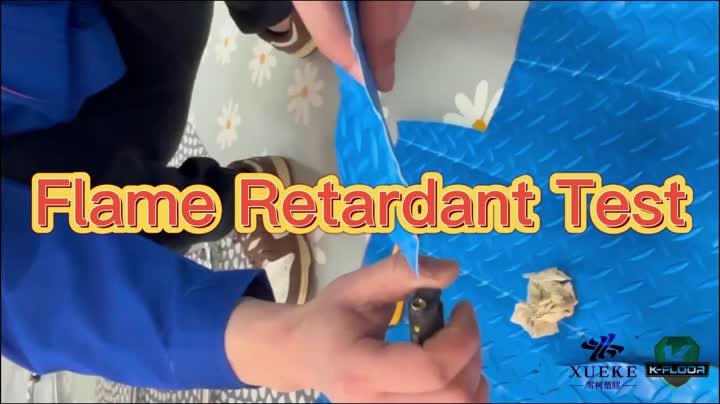 Prueba de retardante de piso sin deslizamiento de PVC