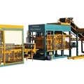 QT6-15 Fully Automatic Brick Making Machine1