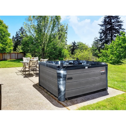 The difference between massage hot tubs and an ordinary massage bathtub