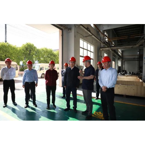 Jiangyin Municipal People’s Congress Delegation Visits Liaoyuan to Explore Pathways for New Quality Manufacturing Forces