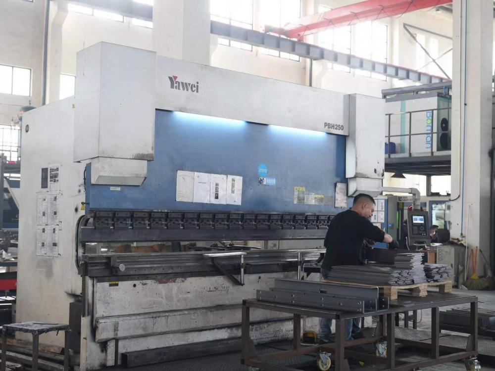CNC bending machine