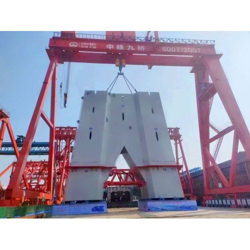 Crane de cena de 500 toneladas! Henan Mining Crane Power Maanshan Yangtze River Iron Bridge Construction