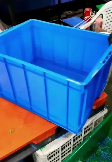 heavy duty stackable storage bins