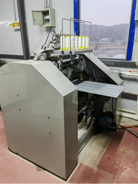 Automatic sewing machine