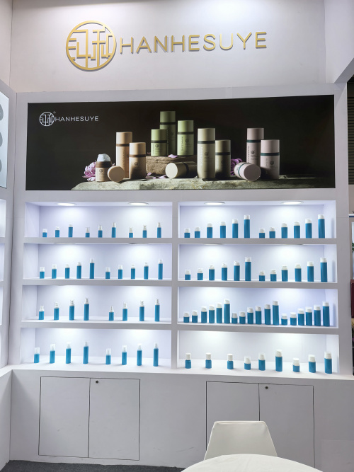 High-Quality Square Vacuum Beauty Bottles for Luxury Cosmetics