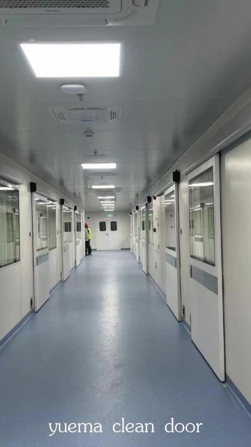Exhibition steel door display