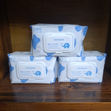 baby wet wipes