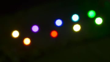 V1-1W Linkuphome tuya WiFi mini garden spotlights vedio