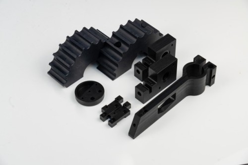 Wie verarbeitet man Pom Plastic?