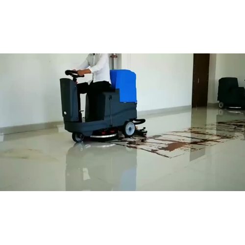 Do sujo ao impecável: teste de varredora e lavadora de passeio