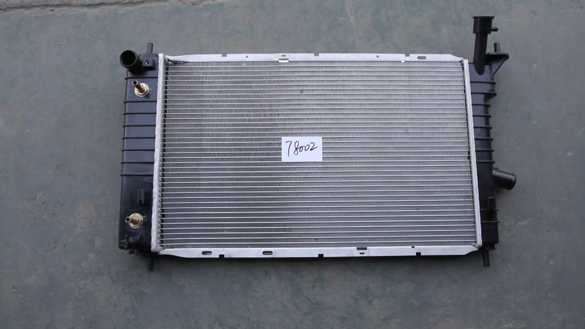 OEM F23H8005AA for Ford TEMPO GL L4 2.3L V6 3.0L Auto Parts Cooling System Car Aluminum Radiators Manufacturer1