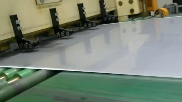 Stainless steel flying shears for ultra-long plate cutting and flattening