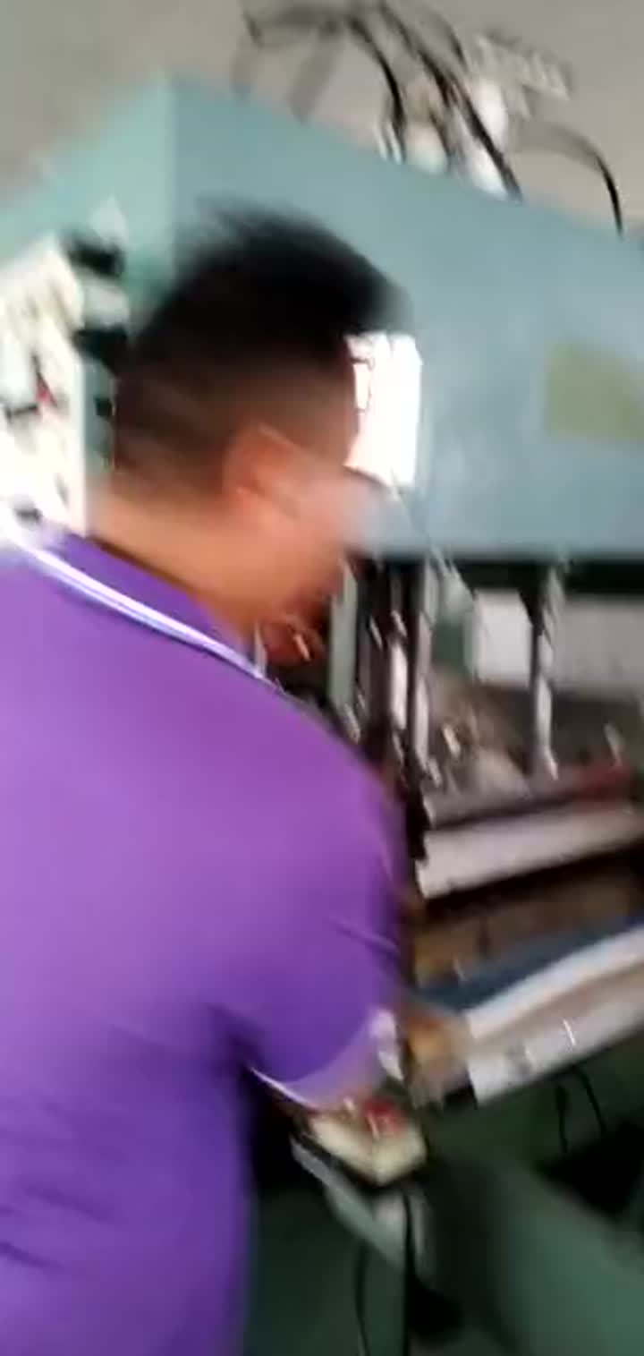 Matratzenschiebetisch Hochfrequenzmaschine